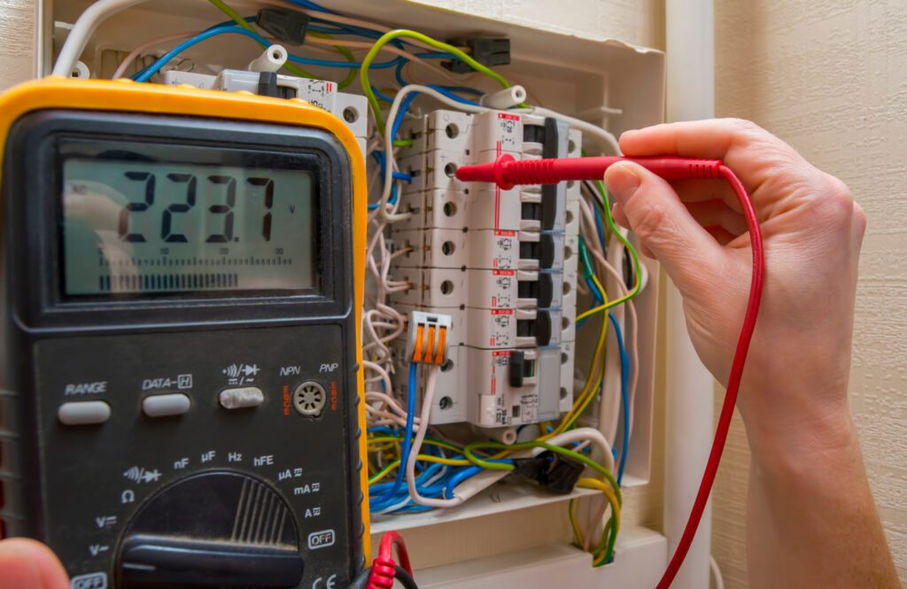 Measuring the voltage in the home network, Vital Guidelines for Ensuring Safety in LV Electrical Installations in Ramsey, Huntingdon , Peterborough and Cambridgeshire.